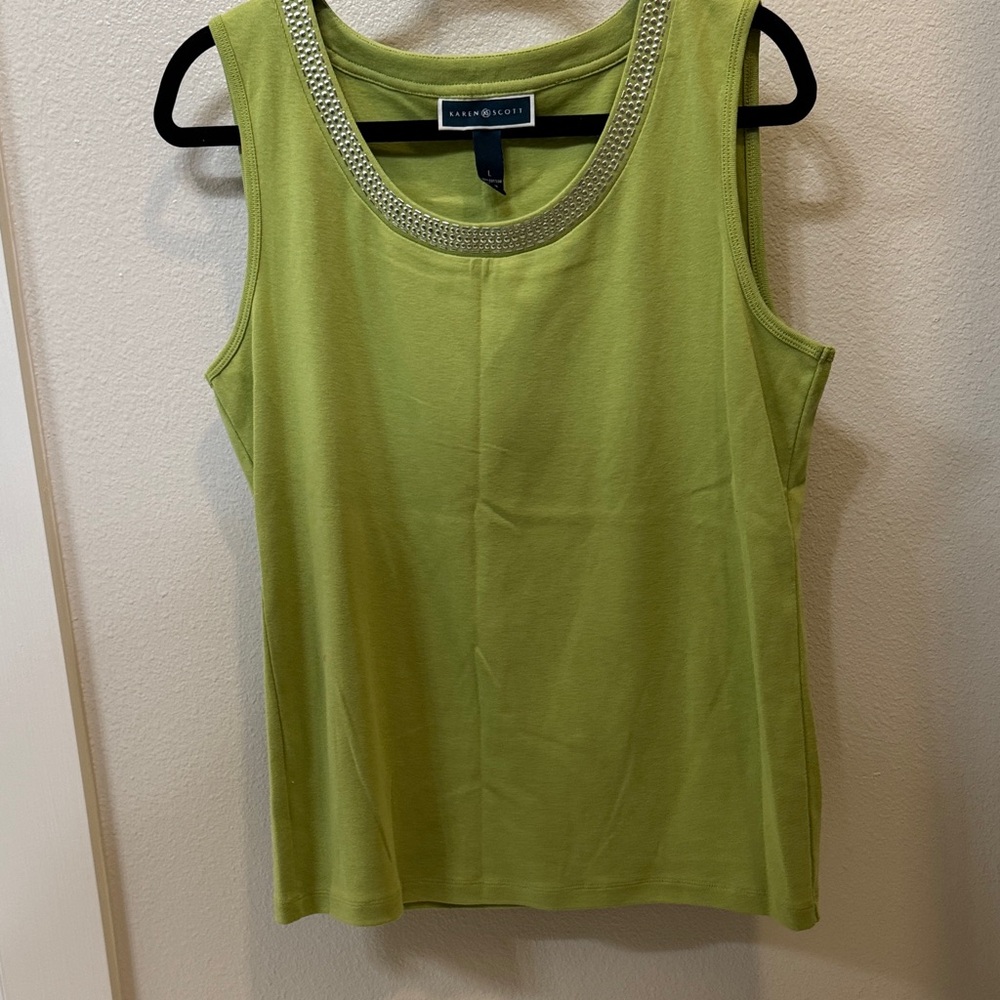 Karen Scott Size Large green Sleeveless top
